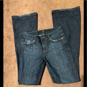 Joe’s Jeans. Flare leg